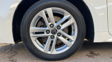 Toyota Corolla 2.0 VVT-i Hybrid Icon Tech 5dr CVT Hybrid Estate